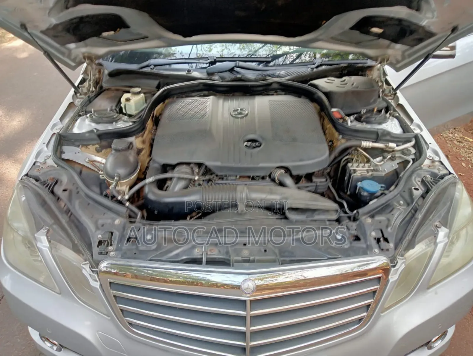 Mercedes-Benz E220 2010 Silver