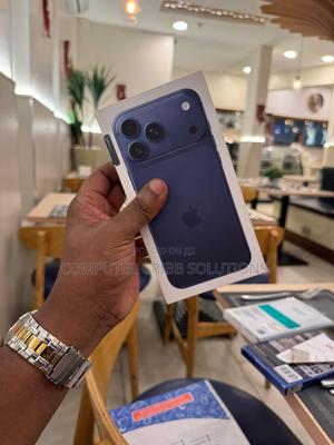 New Apple iPhone 17 Pro Max 256 GB Blue - main view