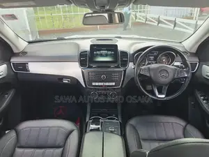 Mercedes-Benz GLE-Class 2017 White