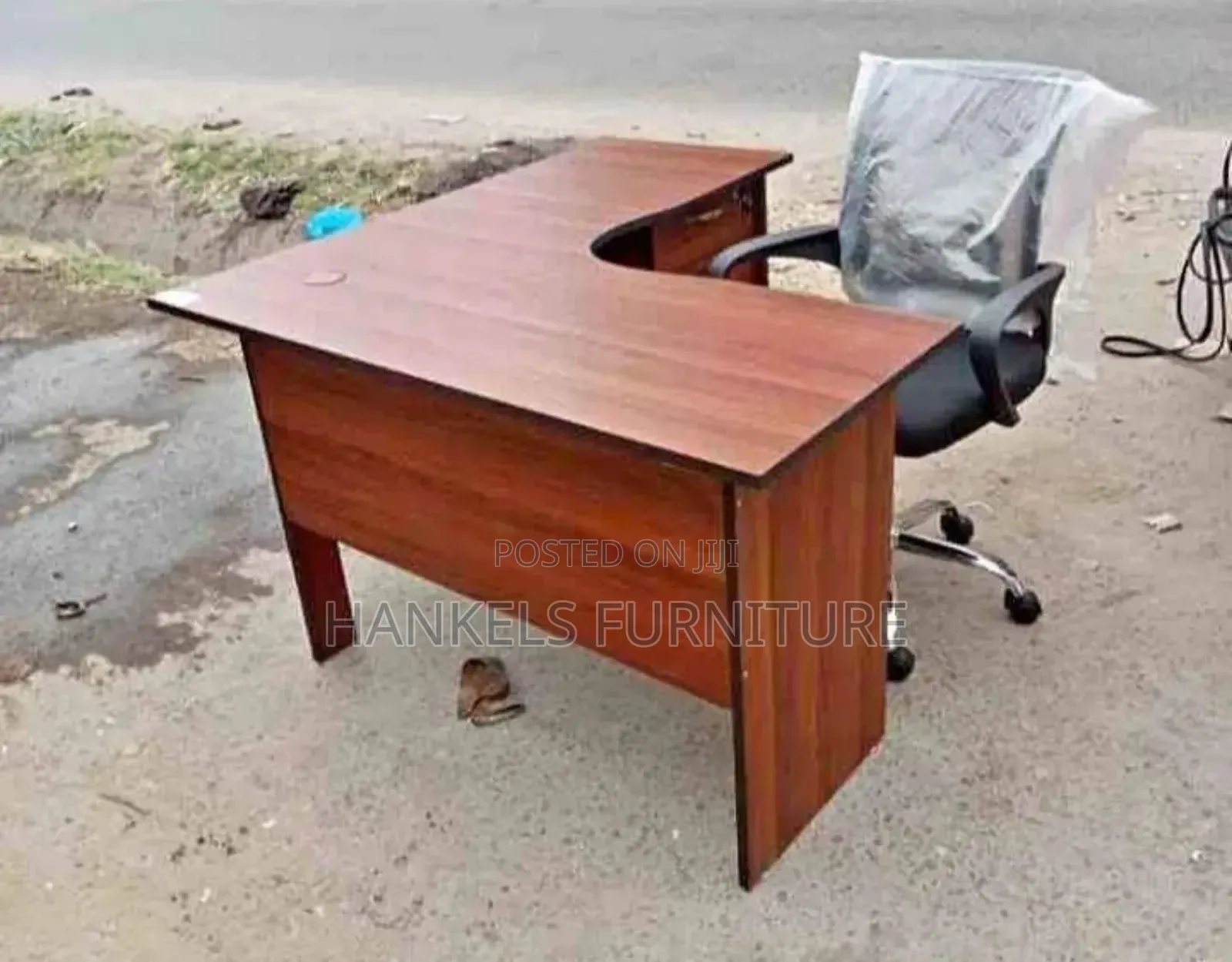 Spacious L-shaped Desk For Office And Study Rooms