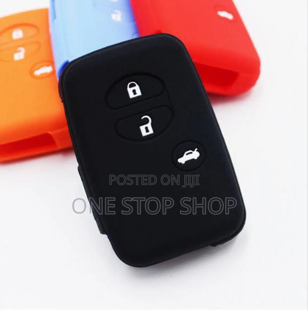 Prado 150 Black Silicone Key Cover - main view