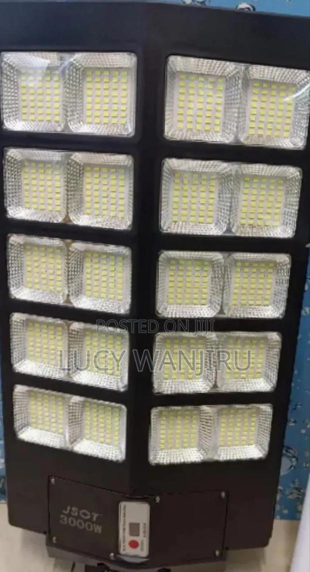 Well Performing 3000w Solar Street Lights - main view