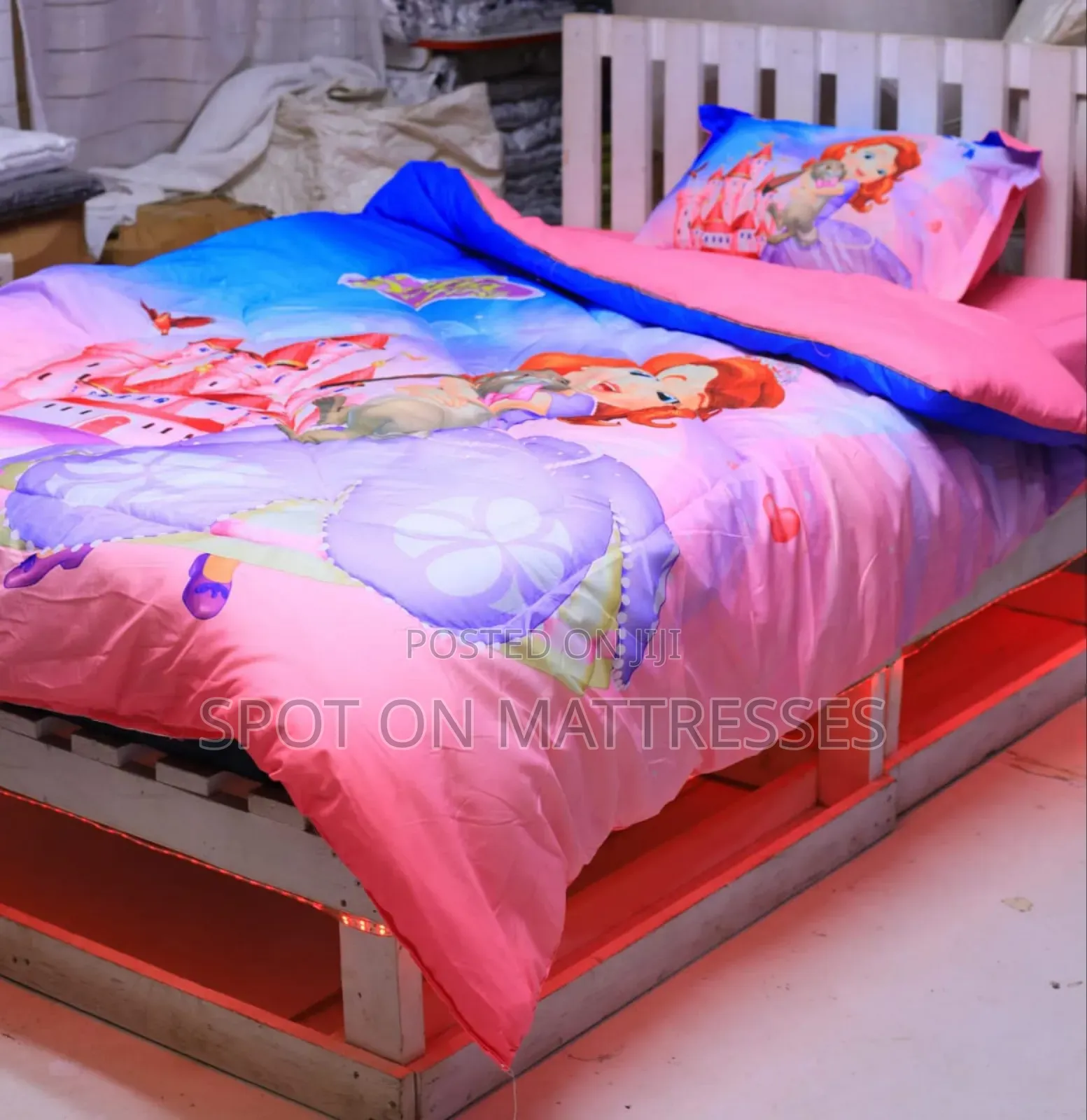 Cartoon Themed Duvets Size 4x6 - 1pc Duvet 1pc Pillowcase.
