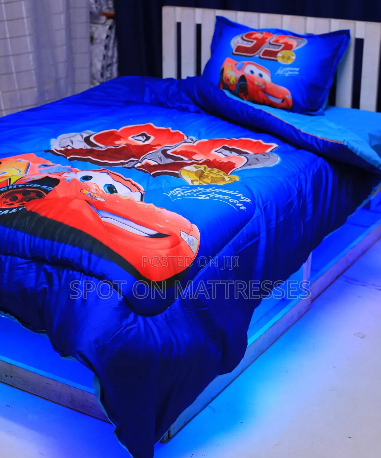 Cartoon Themed Duvets Size 4x6 - 1pc Duvet 1pc Pillowcase.
