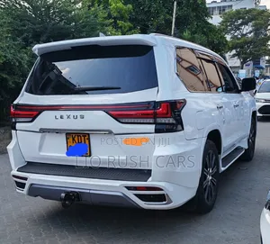 Lexus LX 2019 White