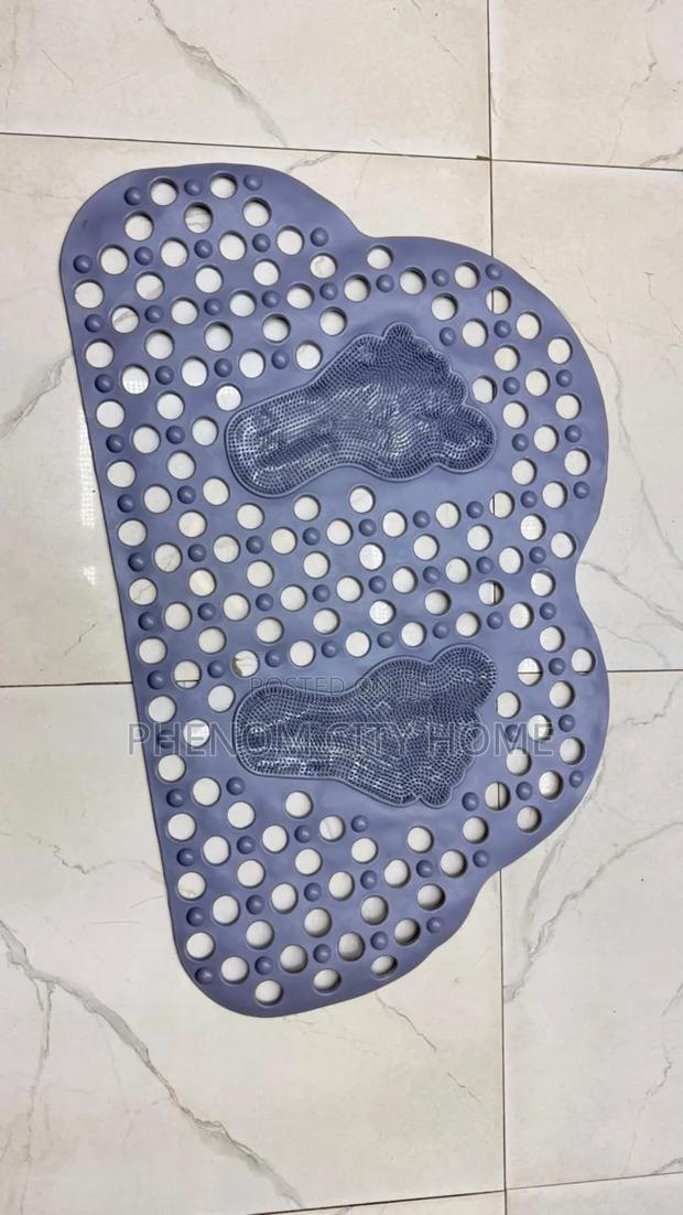 Cloud Design Stepping Bathroom Mat - main view