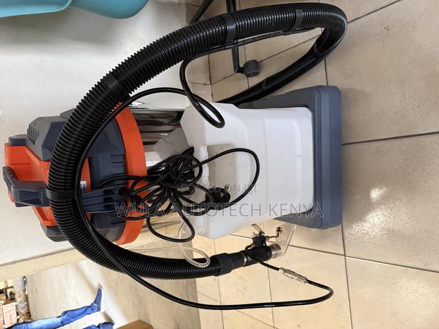Spray Extraction Cleaner - thumbnail 3