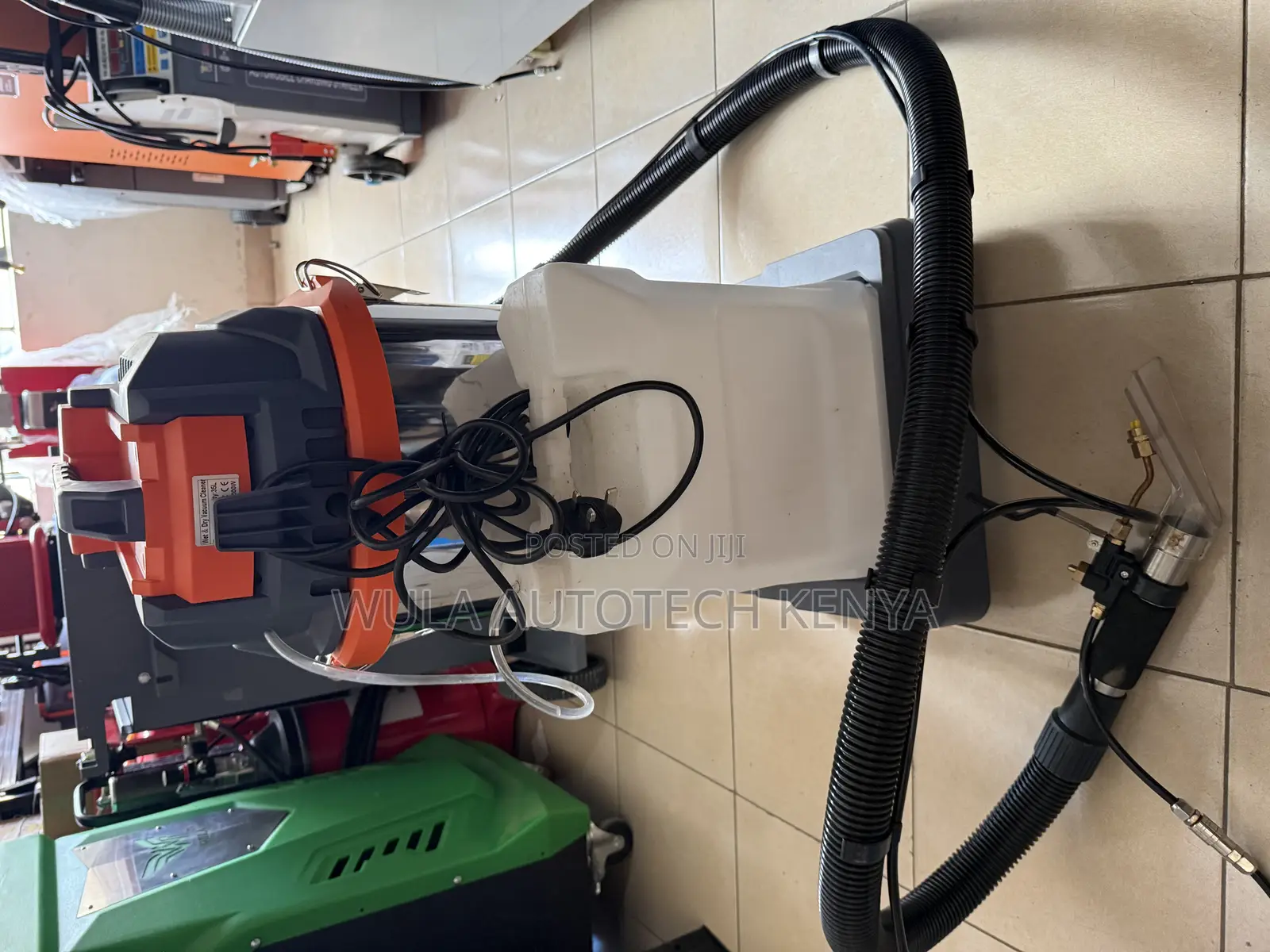 High Quality Silver Spray Vacuum Cleaner Machine