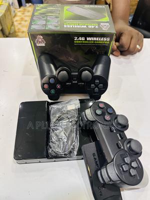M8 Game Console With Wireless Controllers - thumbnail 2