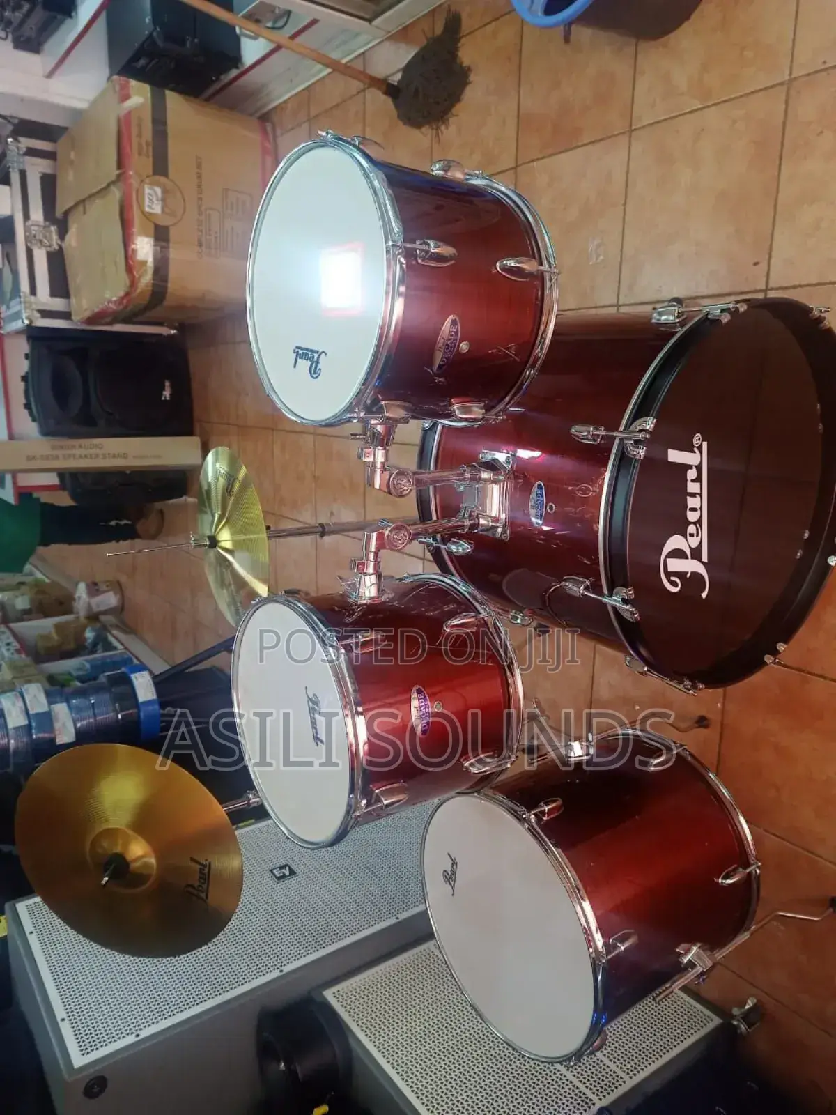 Pearl Drum Set