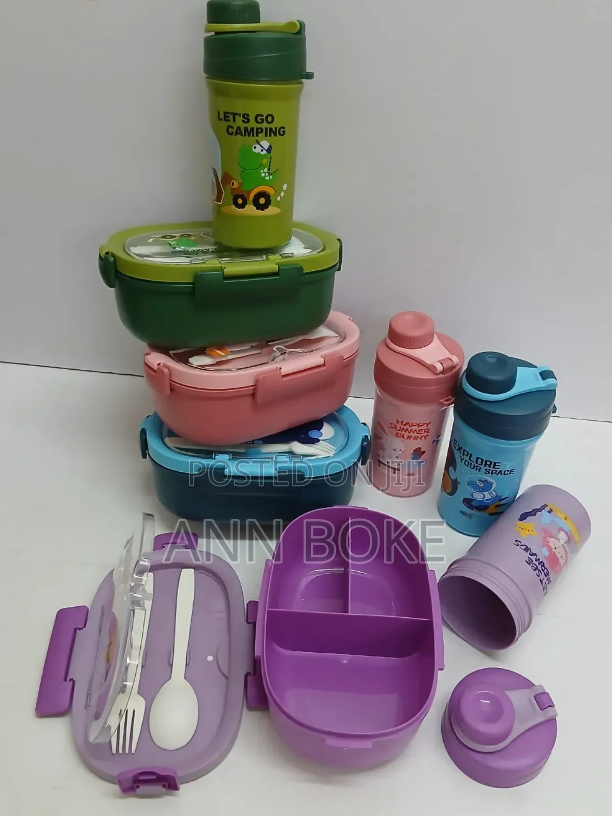 *Gift Pack Snack Set Snack Box {1000ml} + Water Bottle {500ml}*