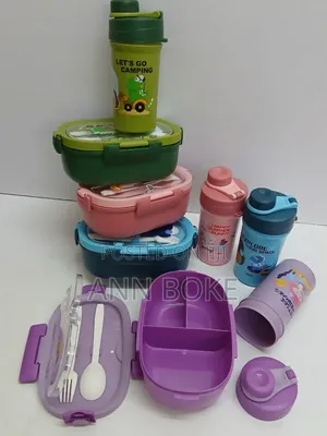 *Gift Pack Snack Set Snack Box {1000ml} + Water Bottle {500ml}*