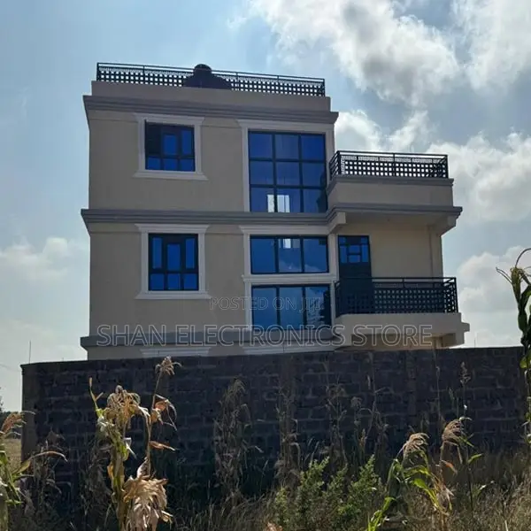 5bdrm House in Nairobi Central for sale