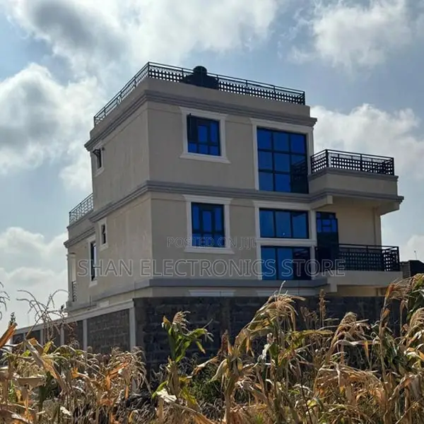 5bdrm House in Nairobi Central for sale