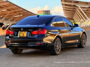 BMW 320i 2015 Black