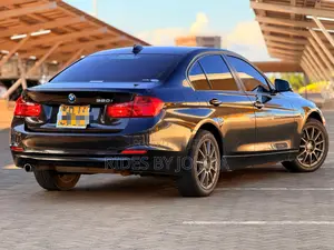BMW 320i 2015 Black