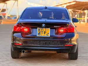 BMW 320i 2015 Black