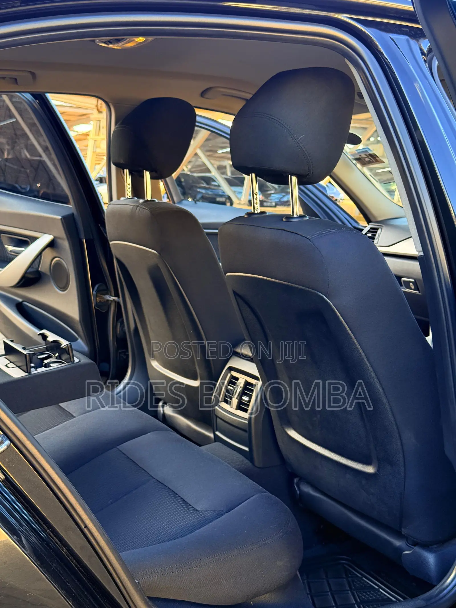 BMW 320i 2015 Black