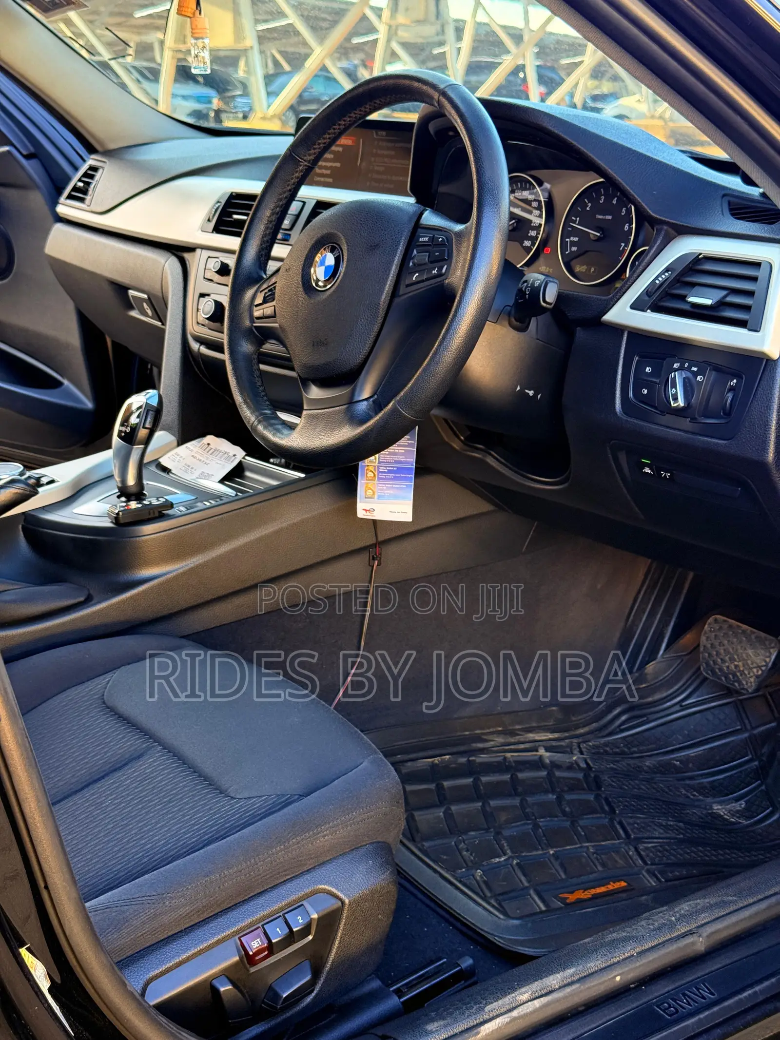 BMW 320i 2015 Black