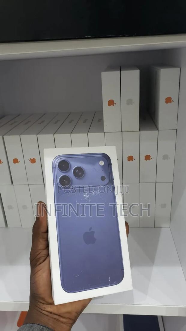 New Apple iPhone 17 Pro Max 256 GB Black - thumbnail 2