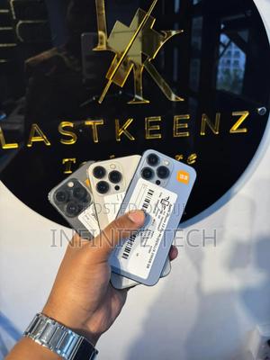 New Apple iPhone 13 Pro 256 GB Black - main view