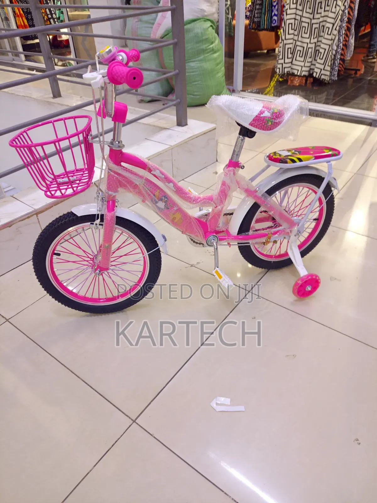 Toddler Girls' Pink Size 16 Bicycle With Stabilisers