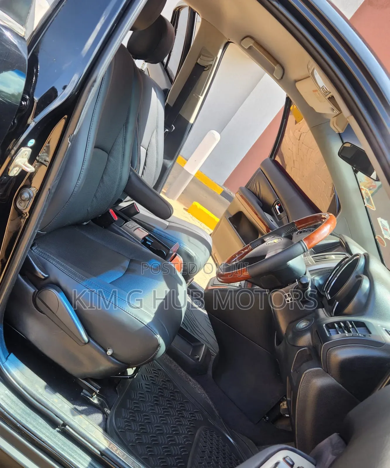 Toyota Harrier 2.4 2012 Black