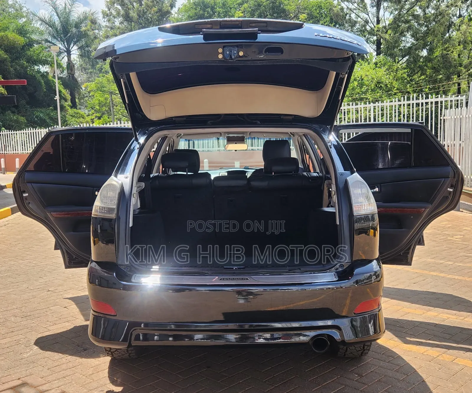 Toyota Harrier 2.4 2012 Black
