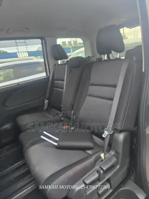 Nissan Serena 2019 Brown