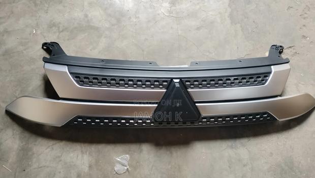 Front Grill Mitsubishi Outlander 2015-2016-2017 - thumbnail 2