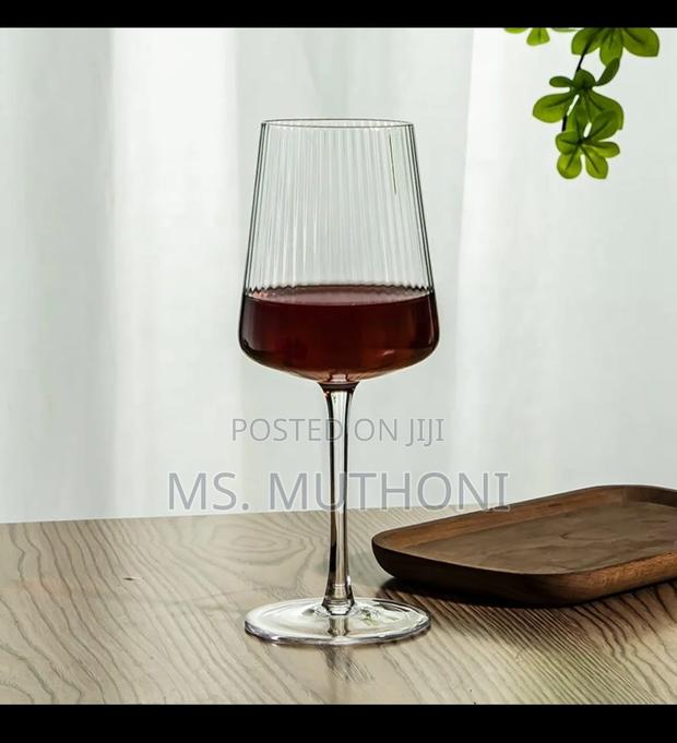 4pcs 530 Ml Ribbed Wine Goblets - main view