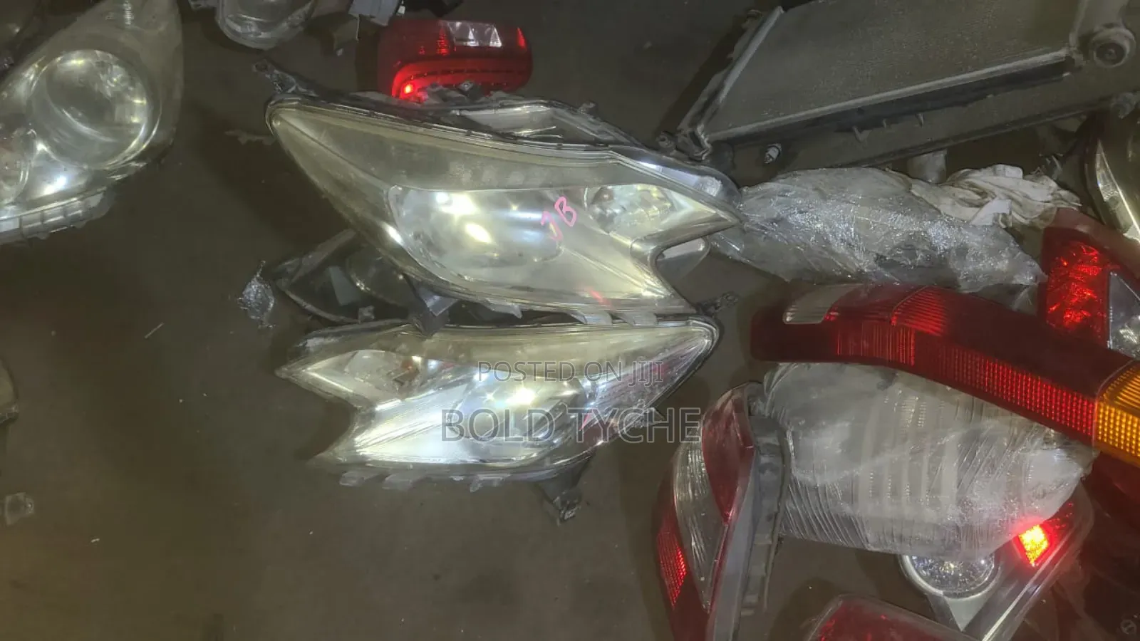 Note 2012 Headlights