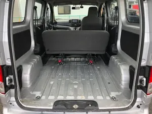 Nissan NV200 2018 Silver