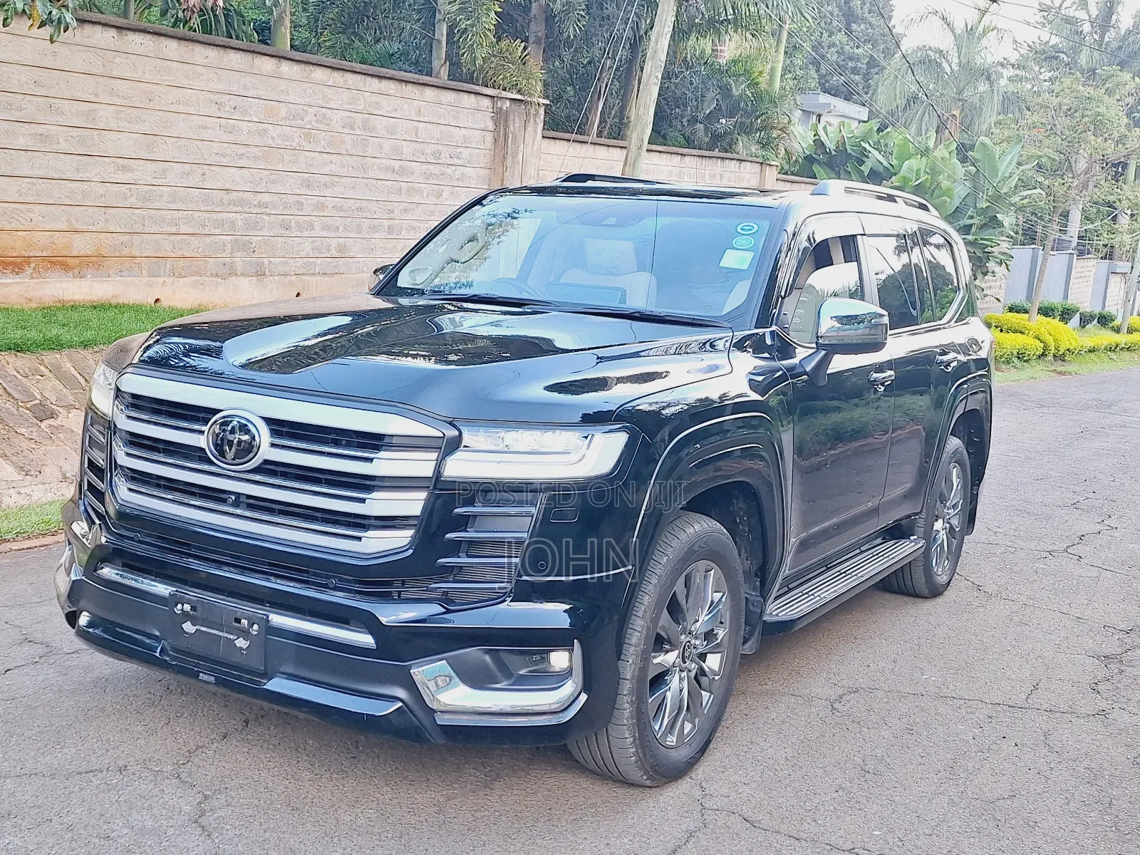 Toyota Land Cruiser LC300 2023 Black