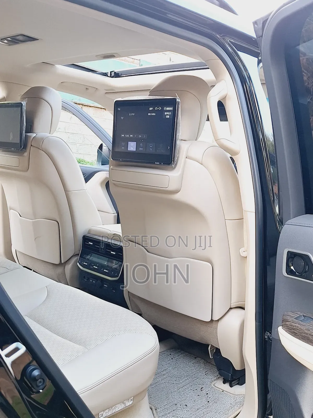 Toyota Land Cruiser LC300 2023 Black