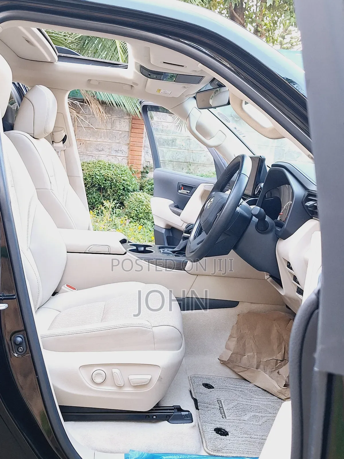 Toyota Land Cruiser LC300 2023 Black