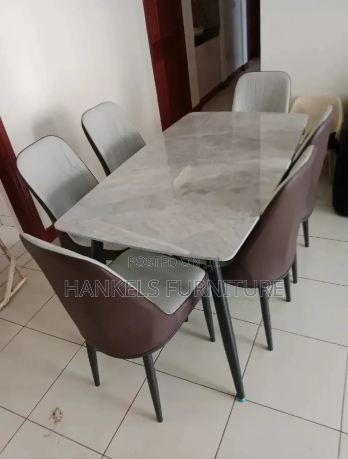 Elegant 6-Seater Marble Dining Table – Modern Design