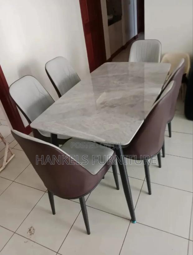 Elegant 6-Seater Marble Dining Table – Modern Design