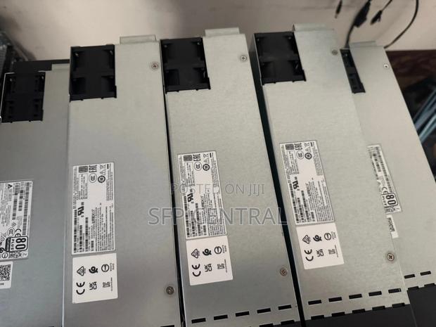 Cisco Catalyst 9300 1100w Power Supply Unit - thumbnail 2