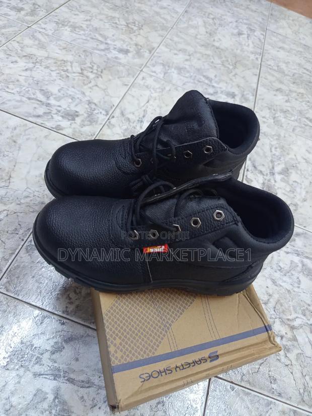 Durable Black Leather Steel Toe Safety Boots - main view