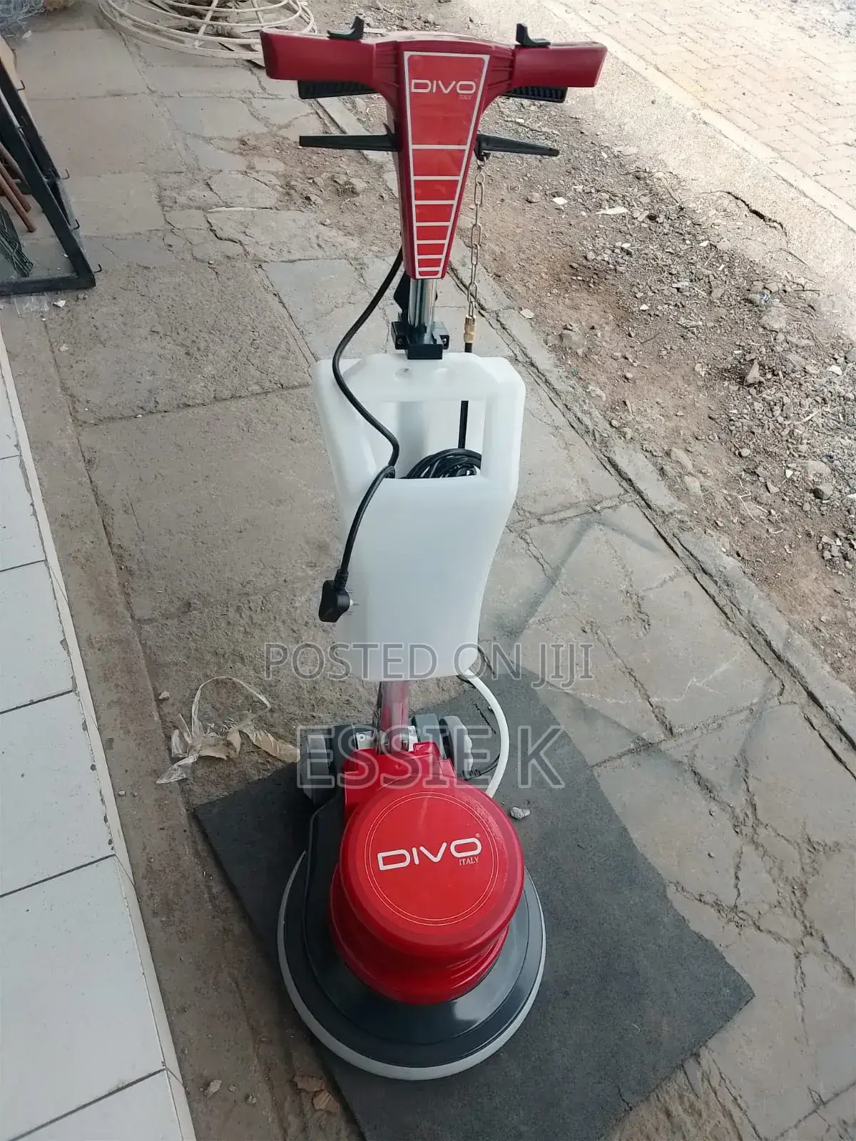 Floor Scrubbing Machine.