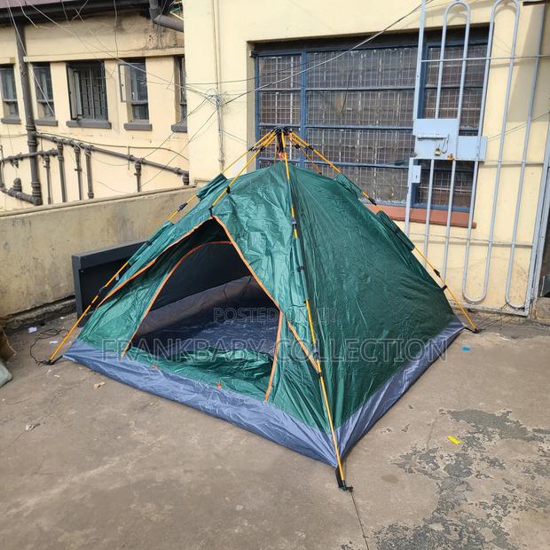 Outdoor Adventure Camping Tent. 2-4 People