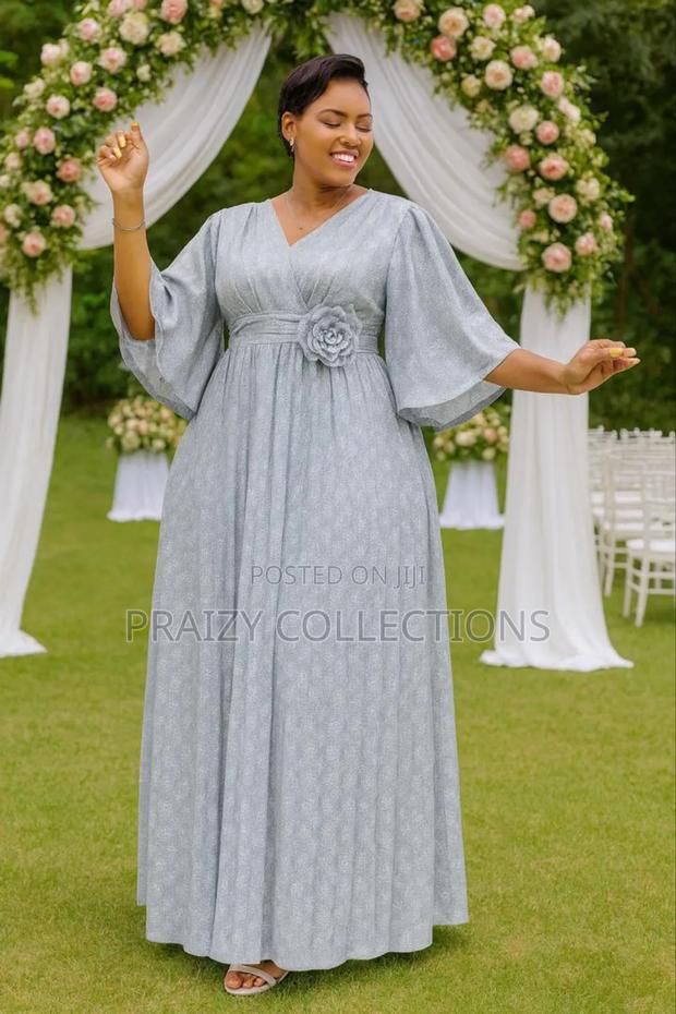 Elegant Pleated Maxi Dress - thumbnail 3