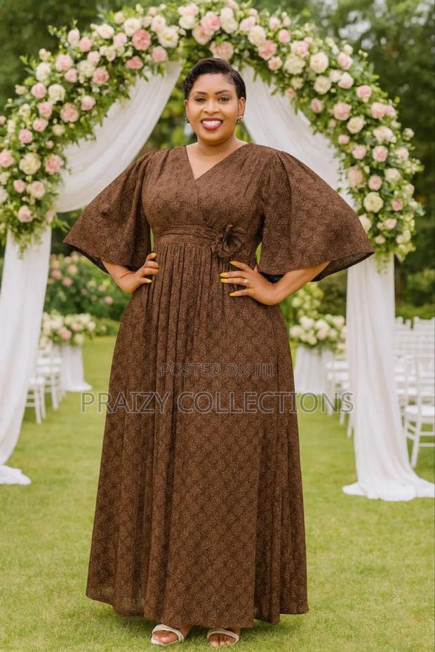 Elegant Pleated Maxi Dress - thumbnail 4