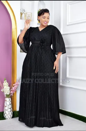 Elegant Pleated Maxi Dress