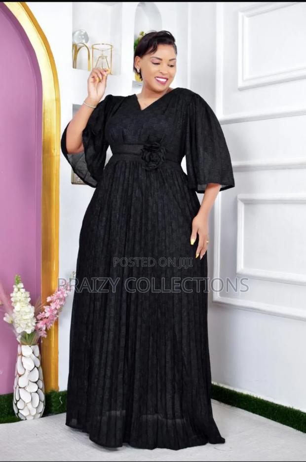 Elegant Pleated Maxi Dress - thumbnail 8