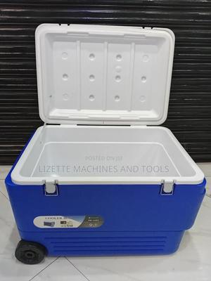 Premier 100l Cooler Box - thumbnail 2