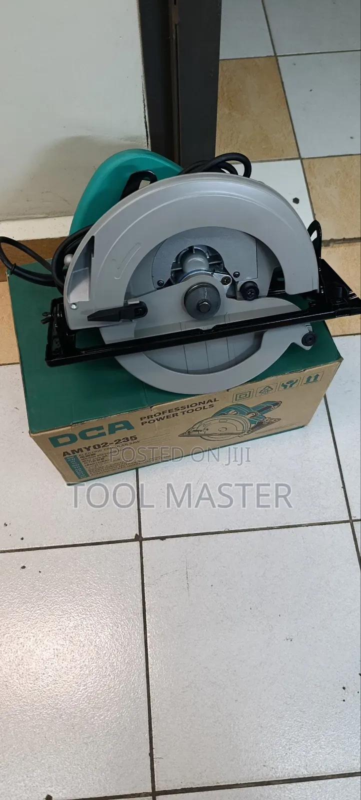 Dca Heavy Duty Circular Saw 9"