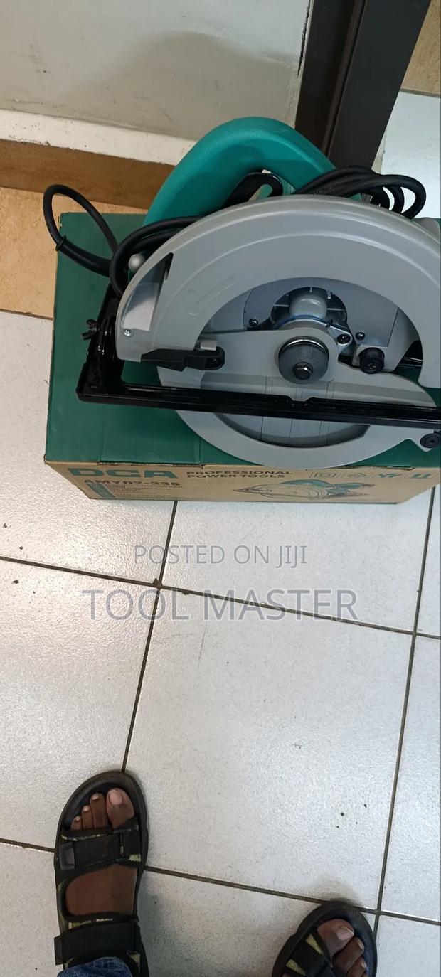 Dca Heavy Duty Circular Saw 9" - thumbnail 2