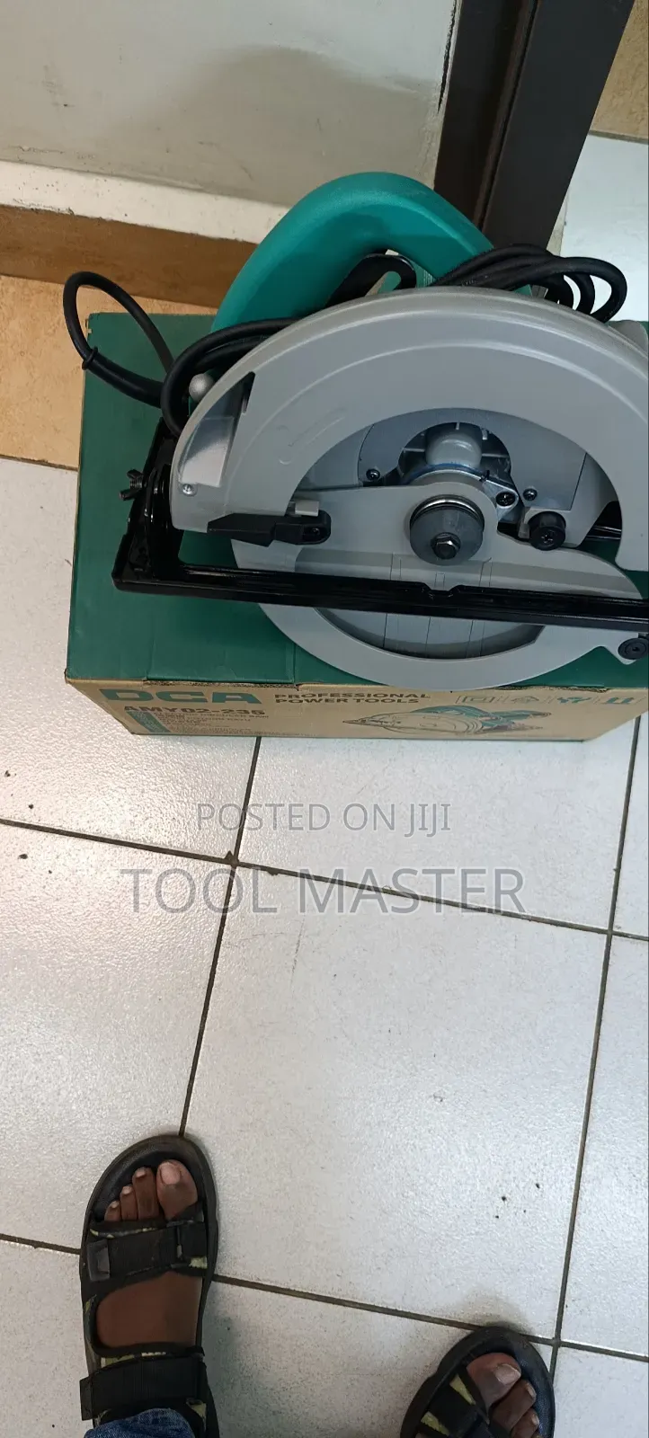 Dca Heavy Duty Circular Saw 9"